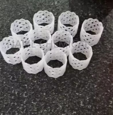 Weißer Polypropylen-TP-Ring 25 mm für Urea-Prilling-Turm in der Düngemittelindustrie